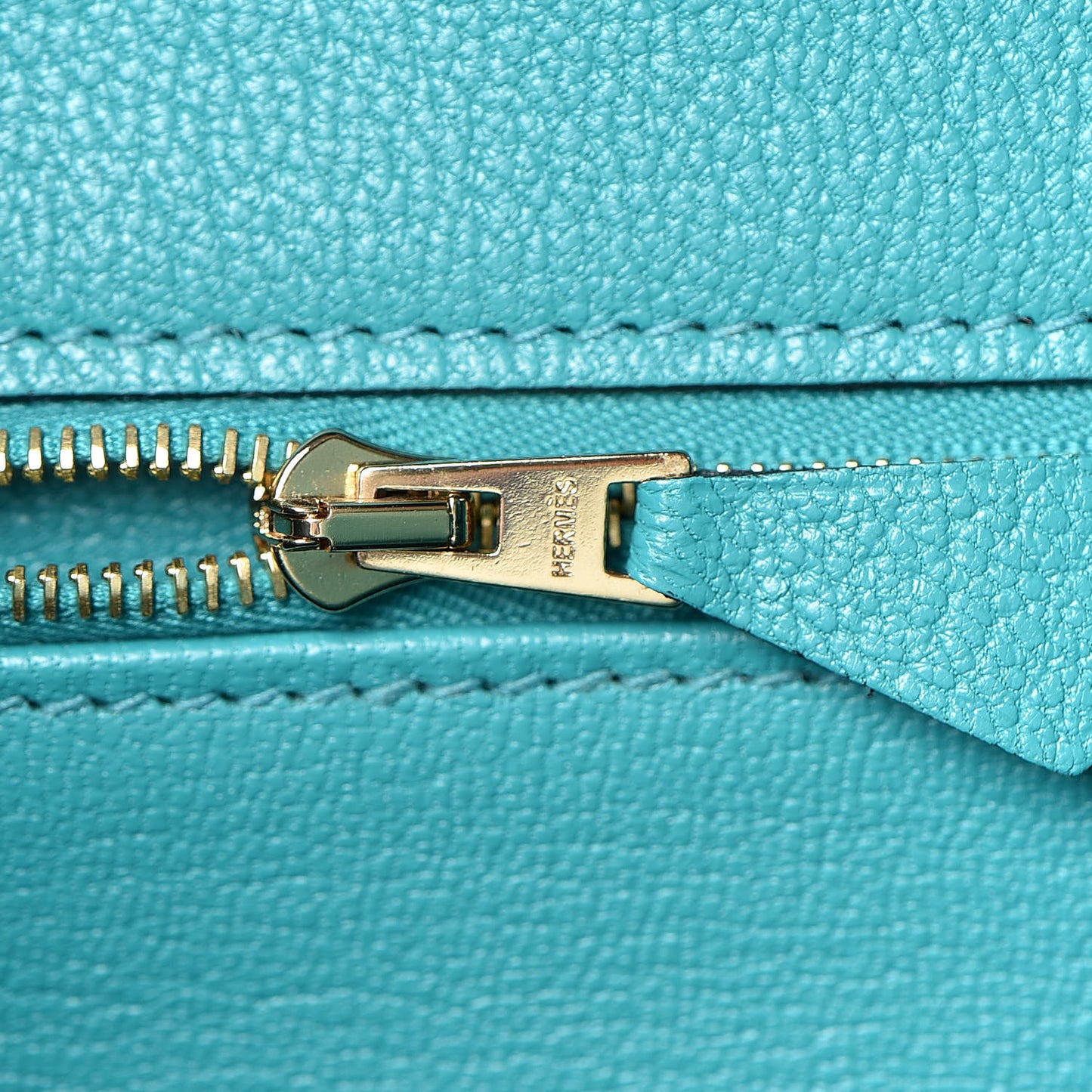 Chevre Mysore Bi-Color Horseshoe Birkin 30 Bleu Sapphire Paon