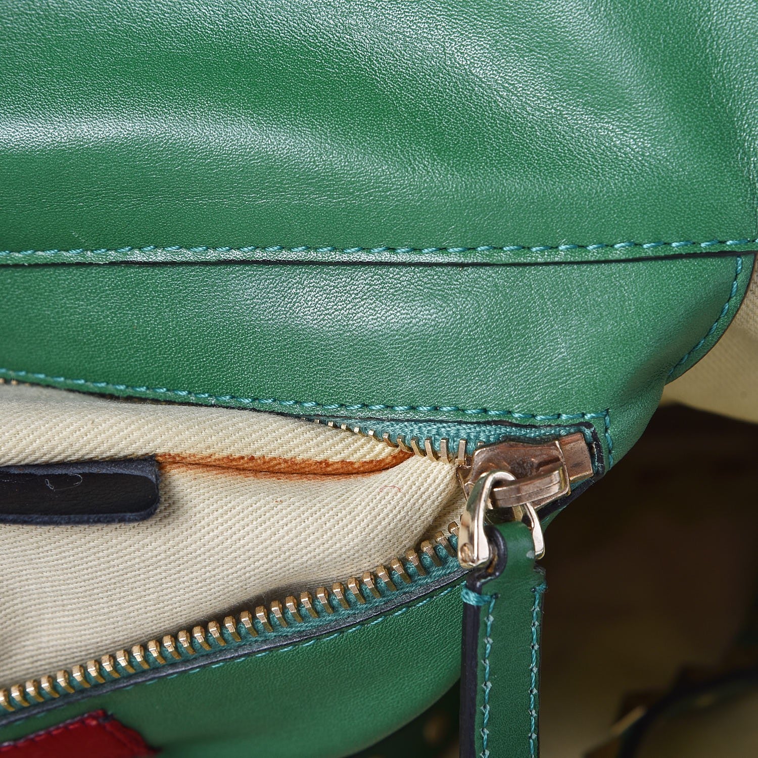 Valentino Garavani Vitello Medium Rockstud Tote Emerald 9 of 17