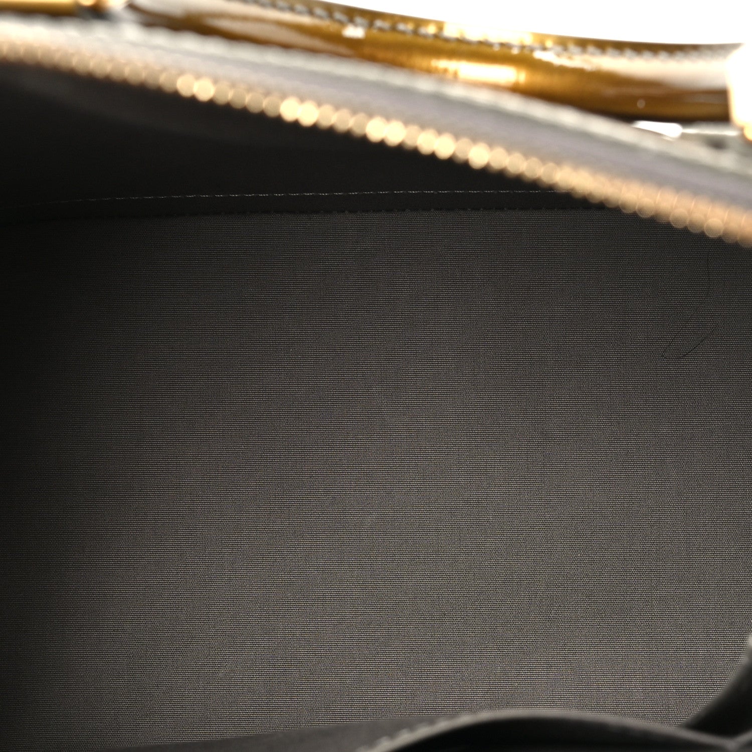 Louis Vuitton Vernis Alma PM   Givre 5 of 9