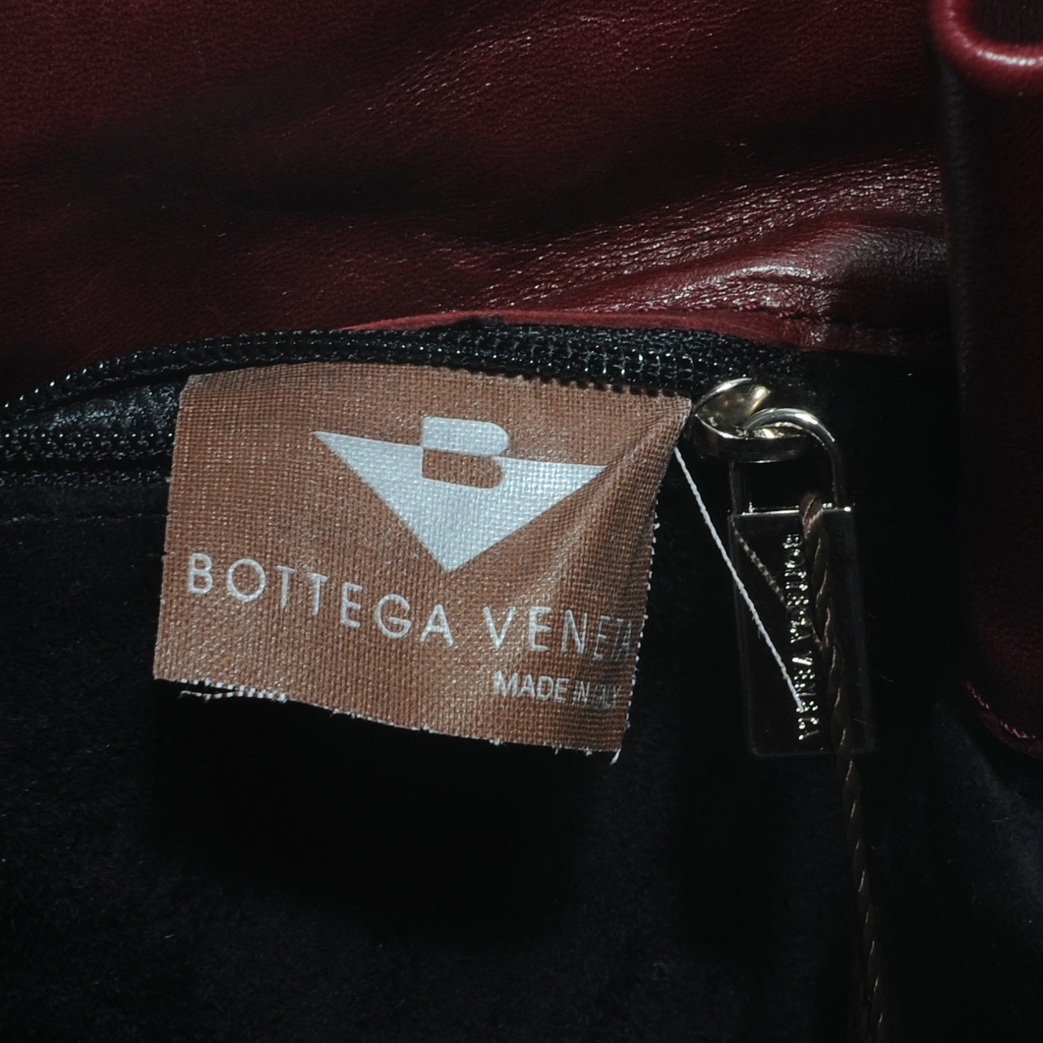 Bottega Veneta Vintage Nappa Intrecciato 8 of 8