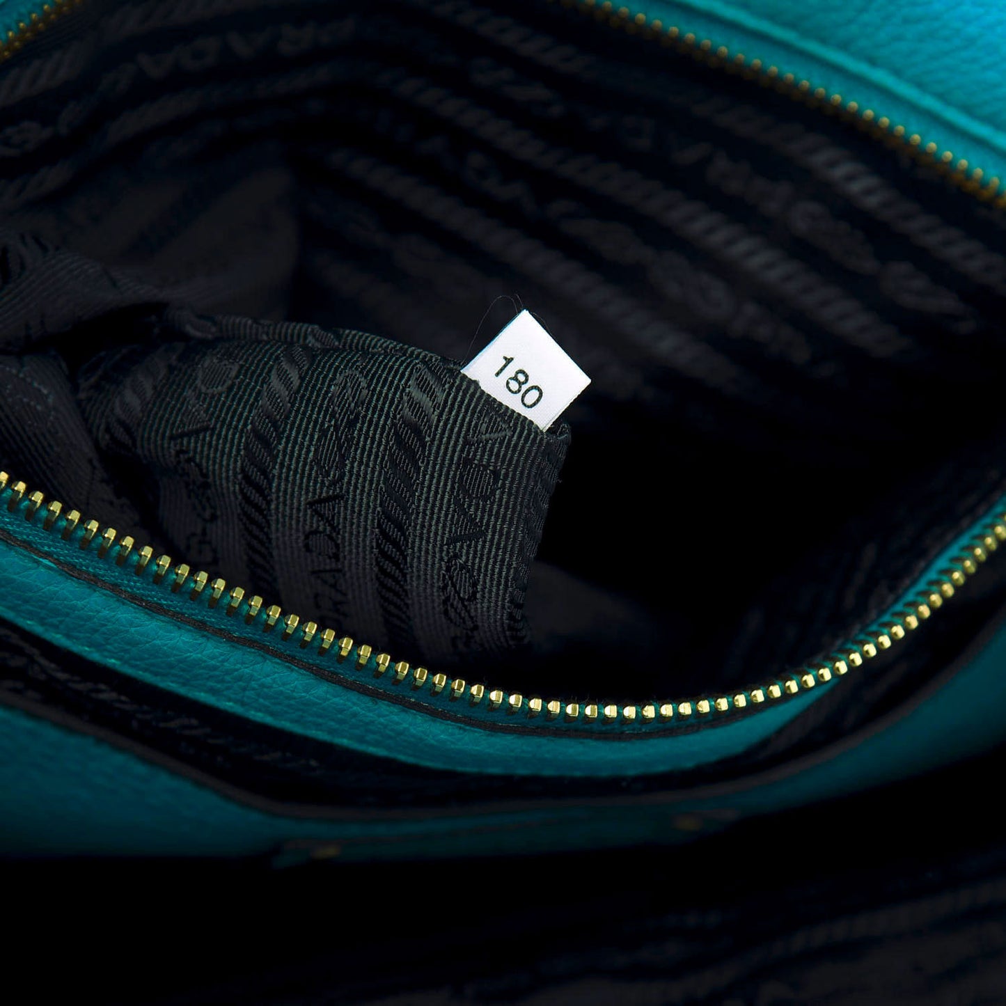 Vitello Daino Shopping Tote Turchese
