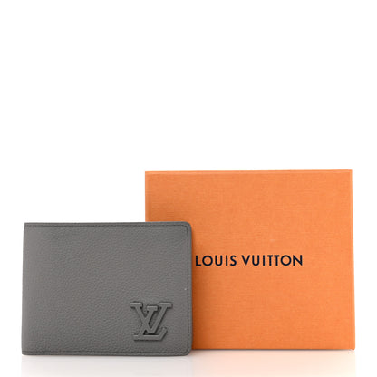 Louis Vuitton Grained Calfskin Aerogram Multiple Wallet Gris 9 of 9