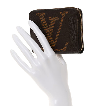 Louis Vuitton Monogram Giant Zippy Coin Purse 2 of 7