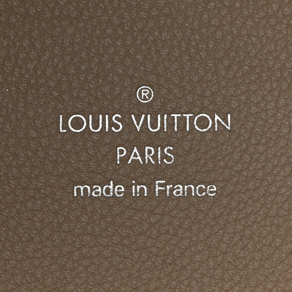 Louis Vuitton Mahina Hina MM Galet 7 of 11