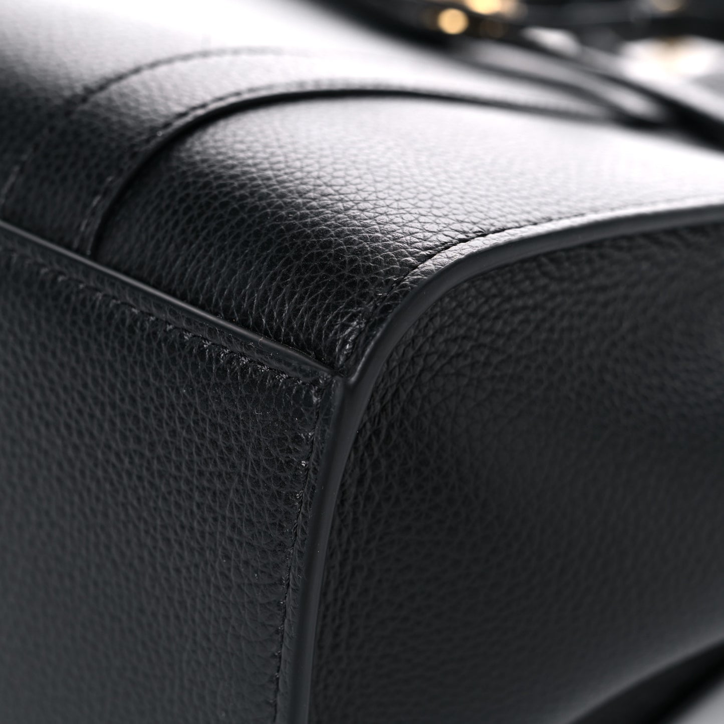 Small Classic Grain Mini Zipped Bayswater Black