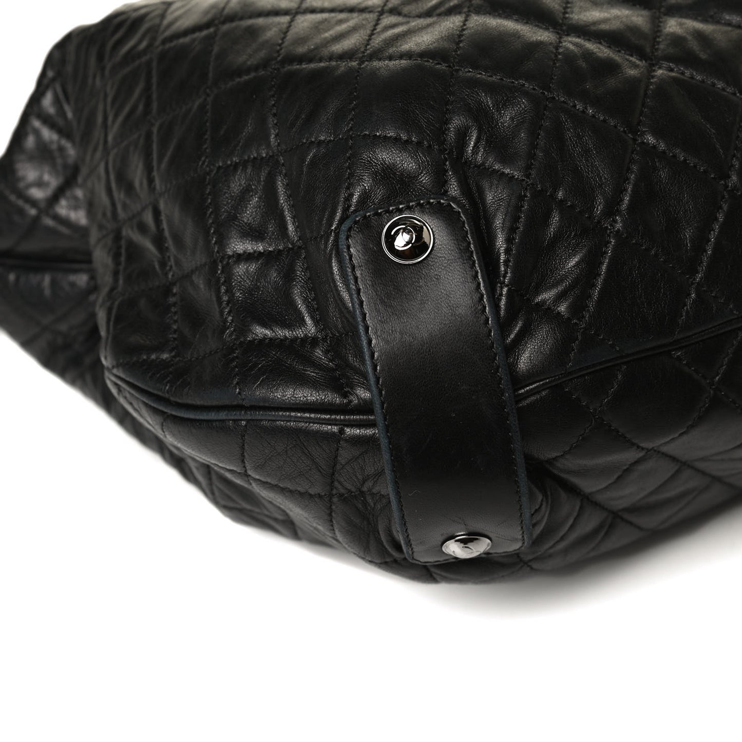 Lambskin Large Chain Mail Hobo Black