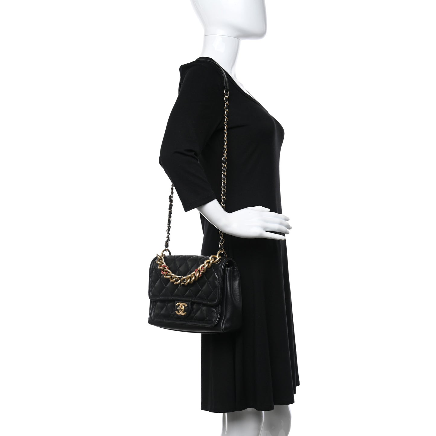 Lambskin Quilted Medium Chain Link Flap Bag Black