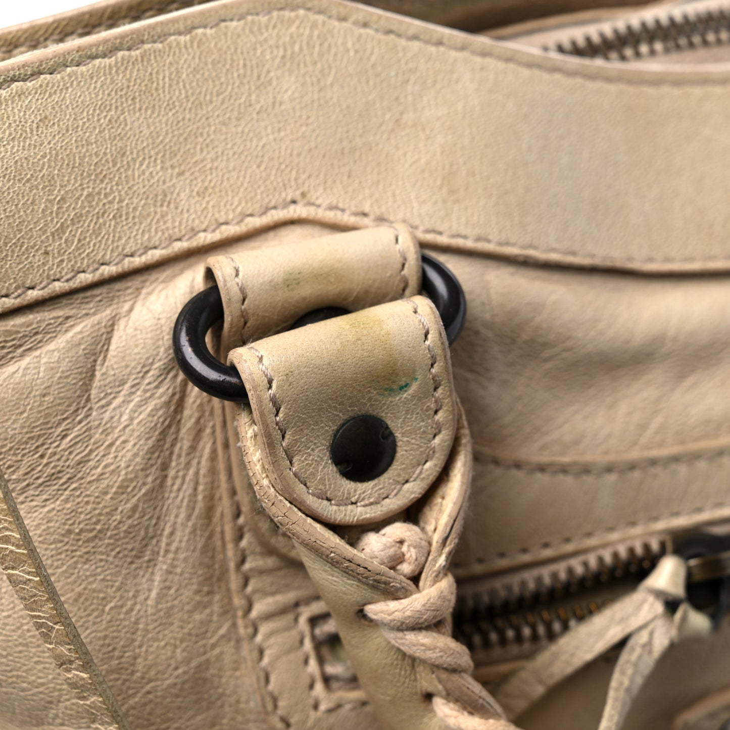 Agneau Classic Hardware First Praline