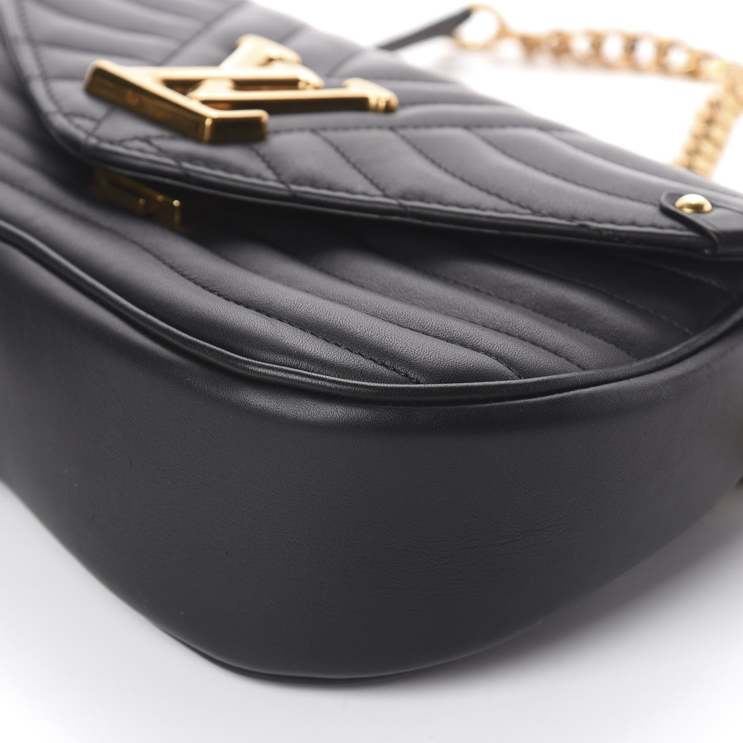Louis Vuitton Calfskin New Wave Chain MM Black 8 of 8