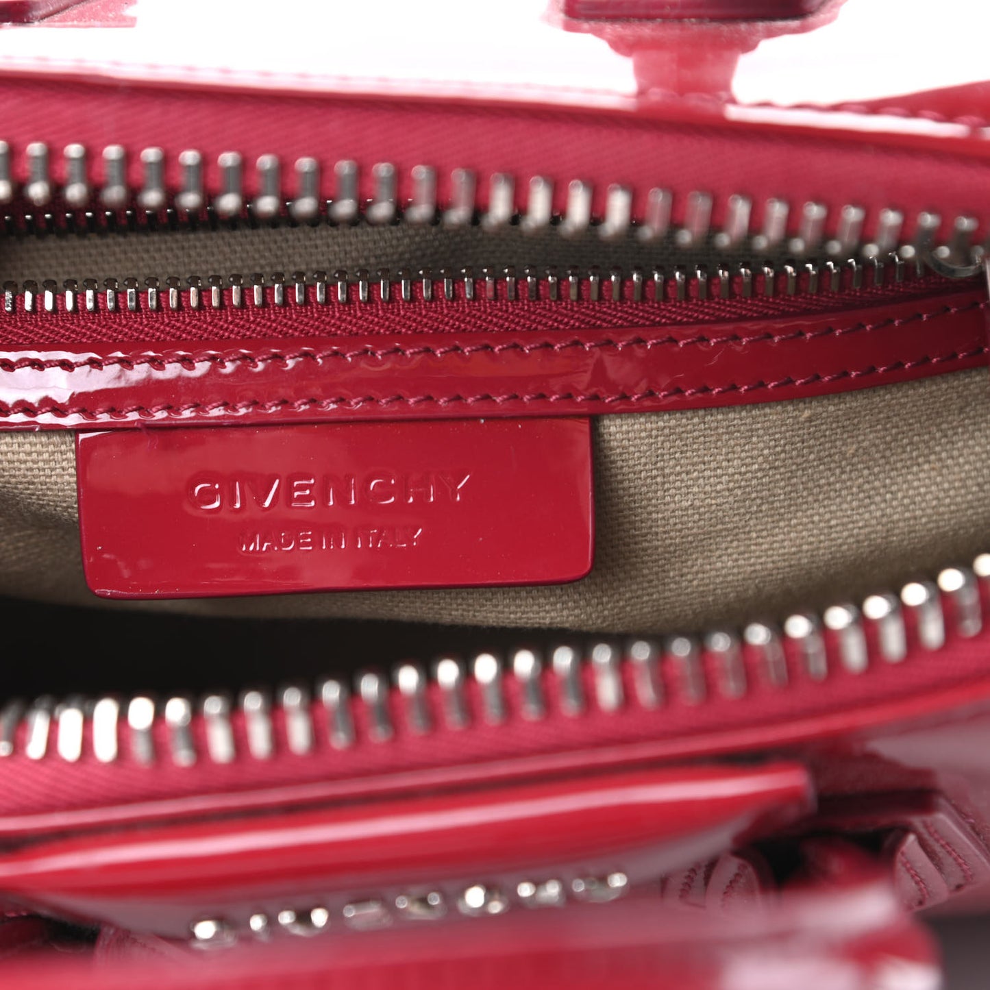 Patent Calfskin Mini Antigona Red