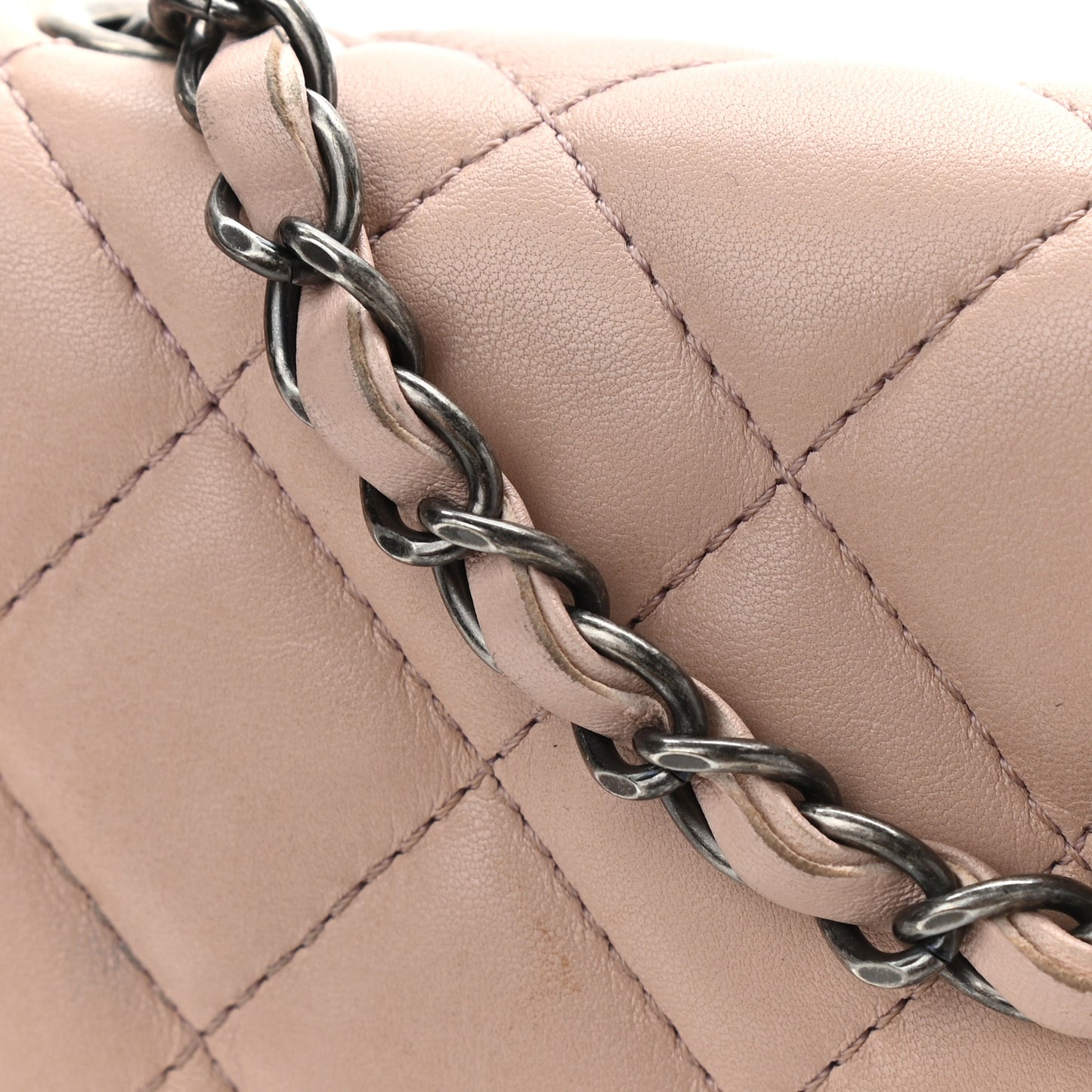 Lambskin Medium Around Pockets Flap Light Pink