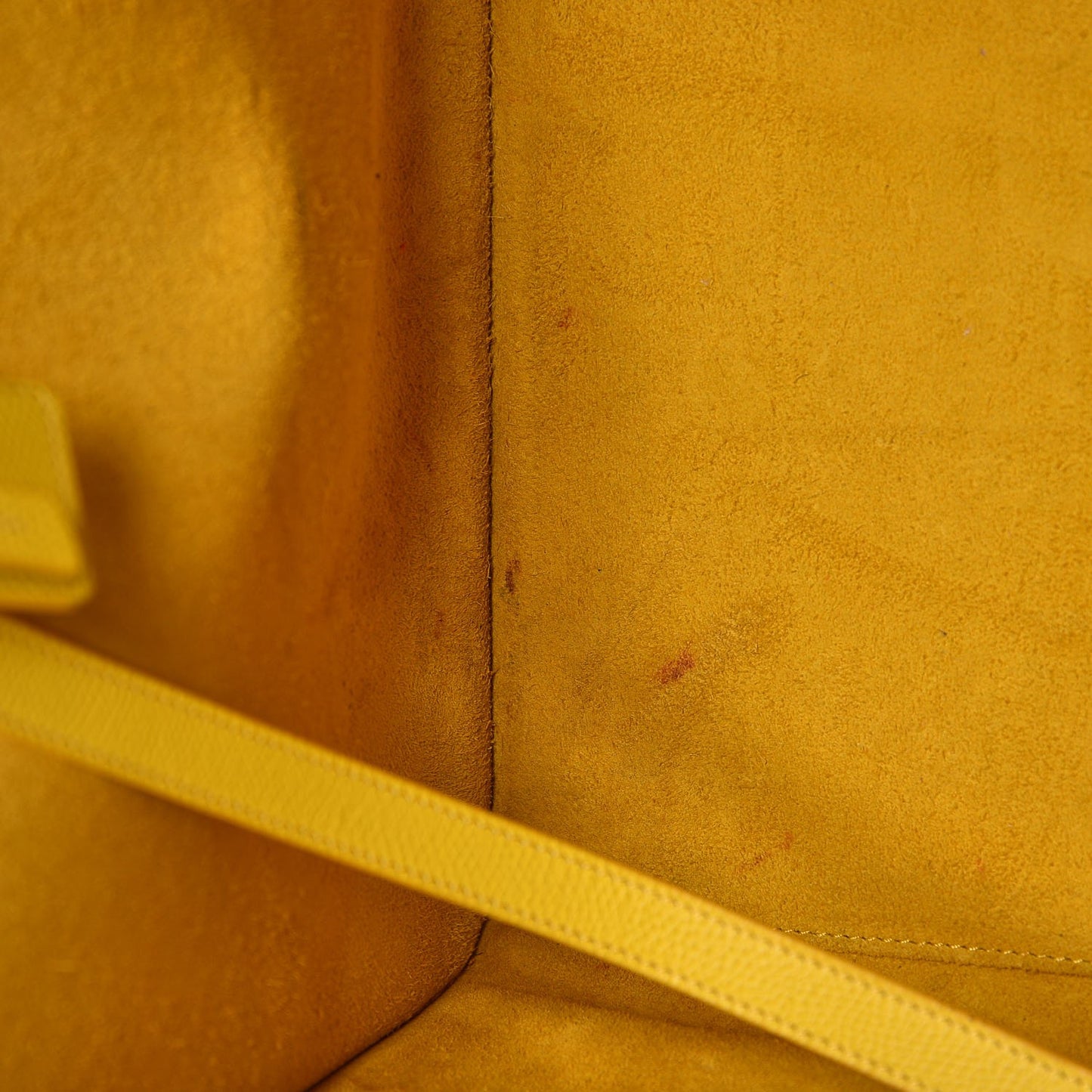Grained Calfskin Medium Phantom Luggage Yellow