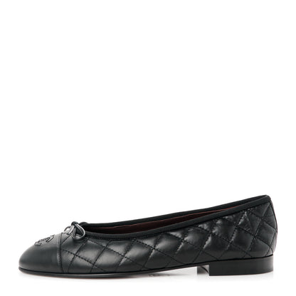Chanel Aged Calfskin Quilted CC Cap Toe Ballerina Flats 38 Black 1 of 9