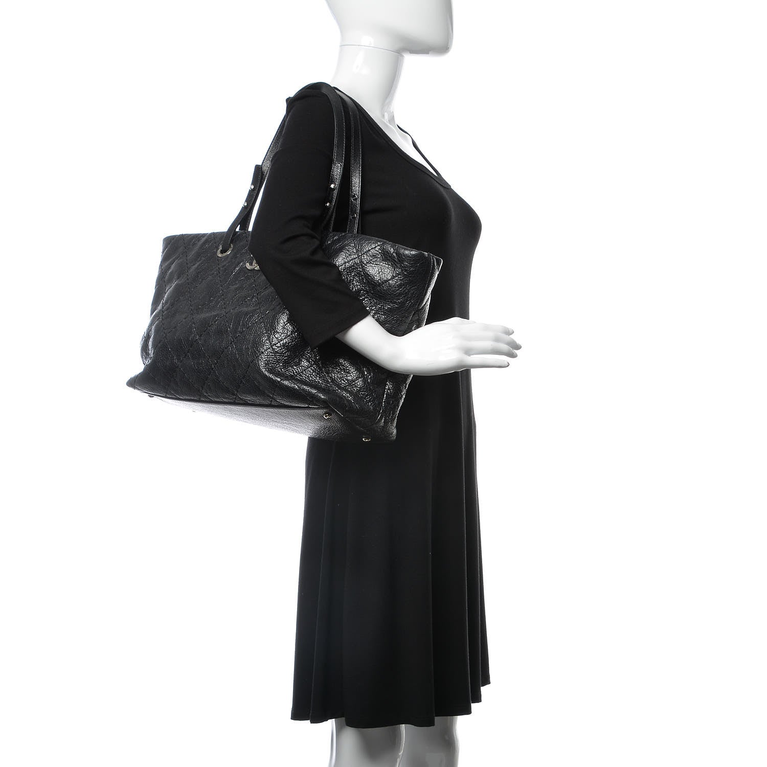 Chanel Glazed Calfskin Large On The Road Tote Black 3 of 12