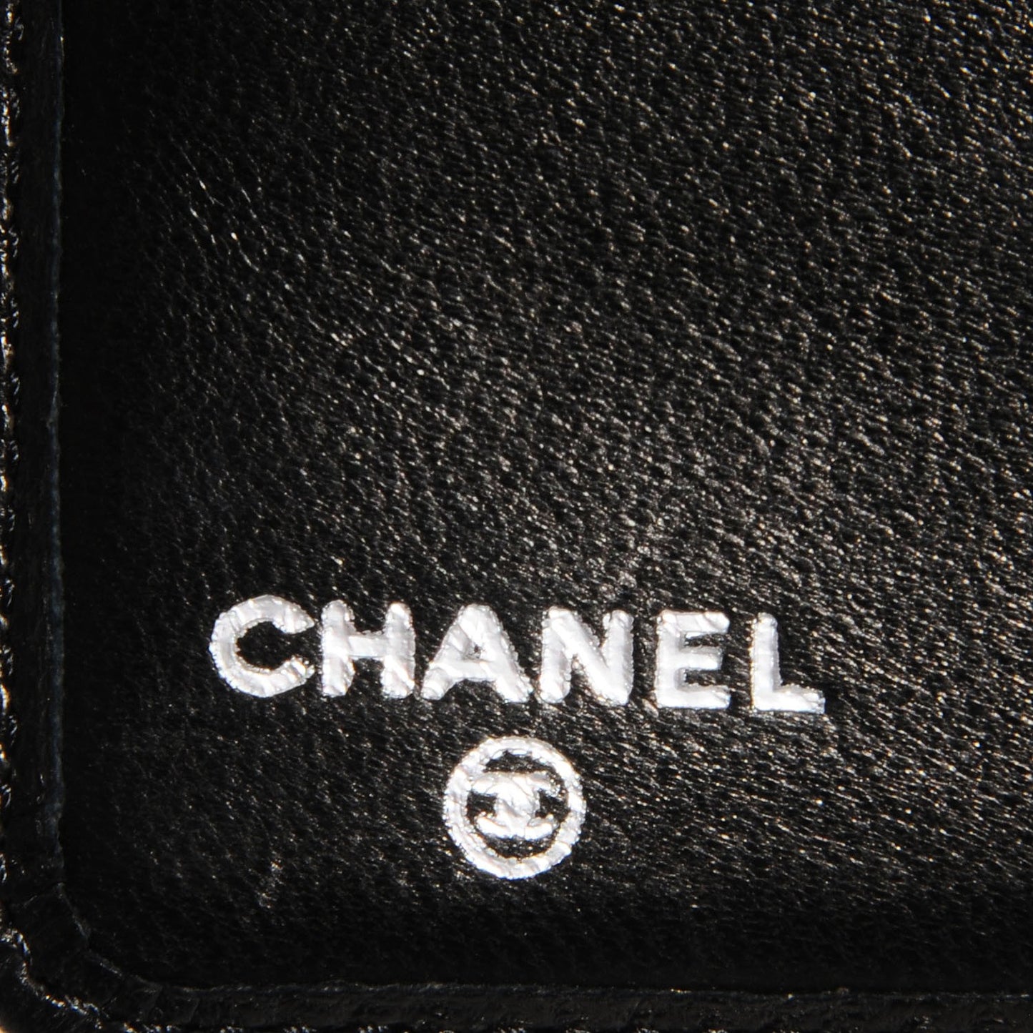 Lambskin Vertical Quilt Mademoiselle Small Ring Agenda Planner Black