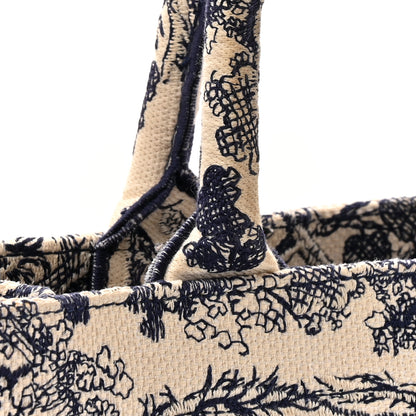 Christian Dior Canvas Embroidered Large Dioriviera Toile De Jouy Book Tote Blue 10 of 14