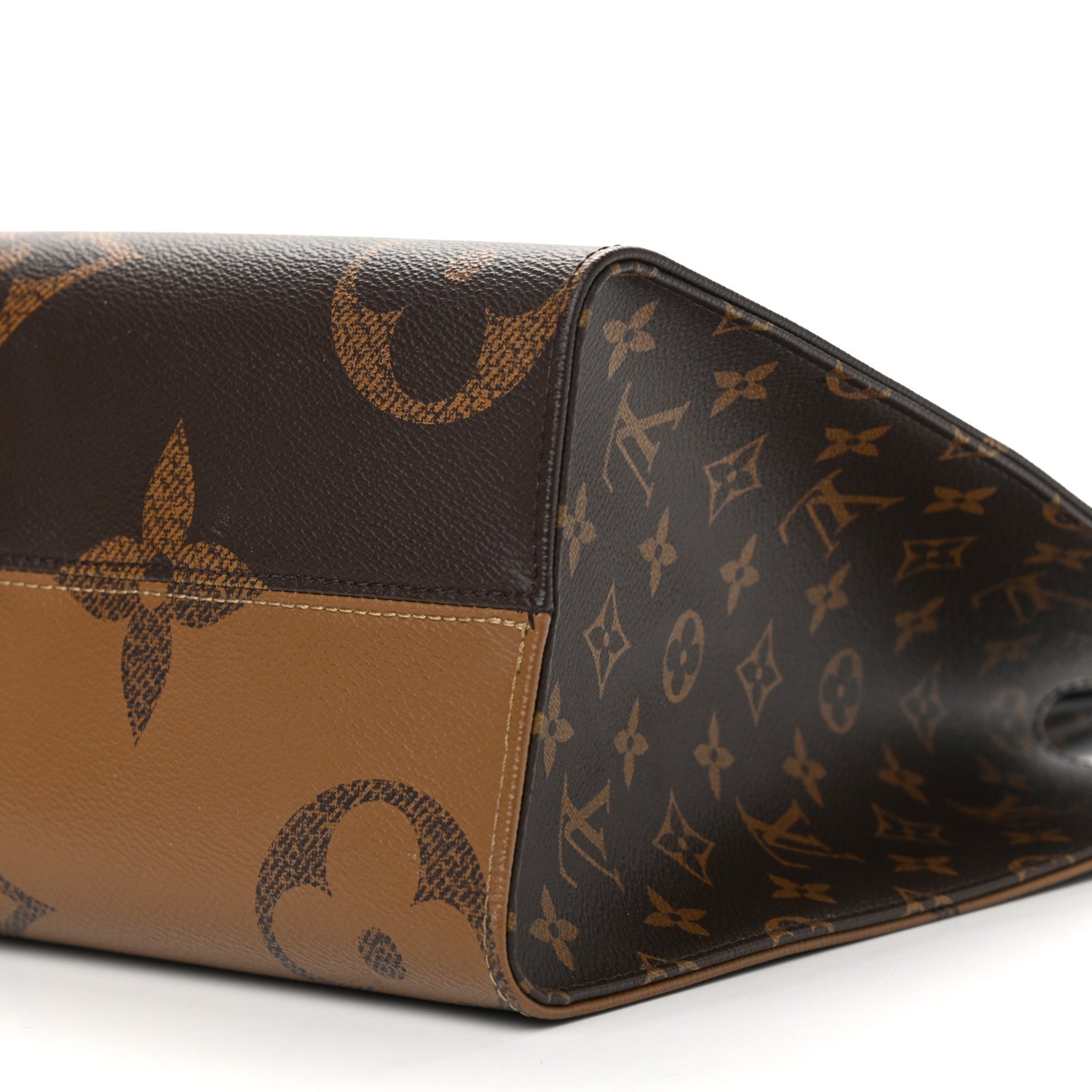 Louis Vuitton Reverse Monogram Giant Onthego MM 9 of 9