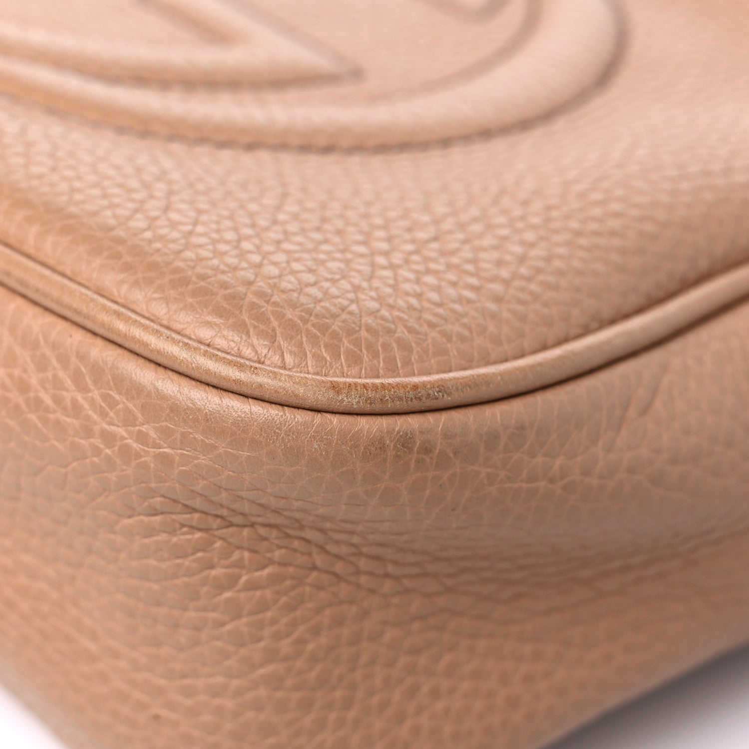 Gucci Pebbled Calfskin Small Soho Disco Bag Camelia 10 of 17