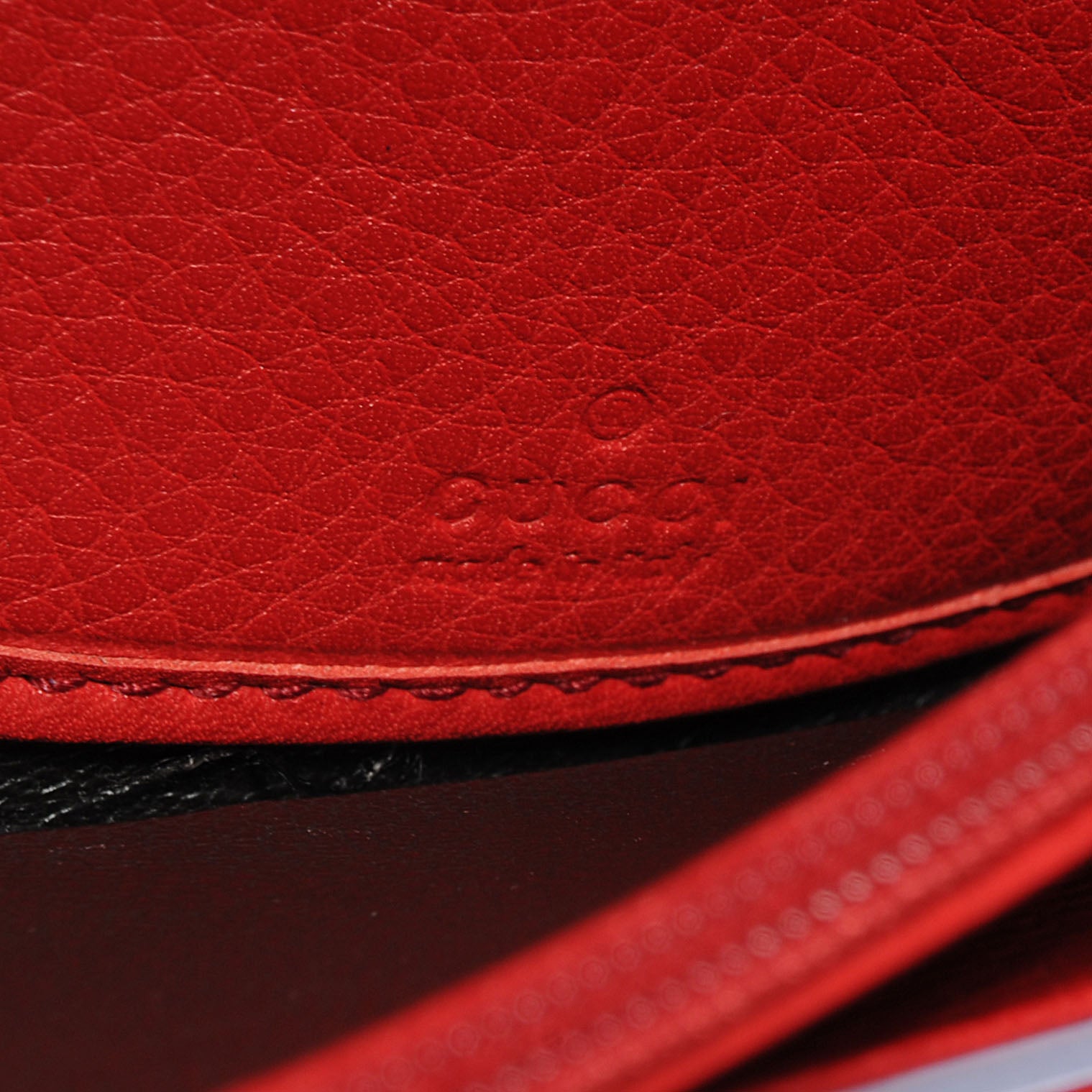 Gucci Pebbled Calfskin Soho Continental Wallet Red 7 of 7