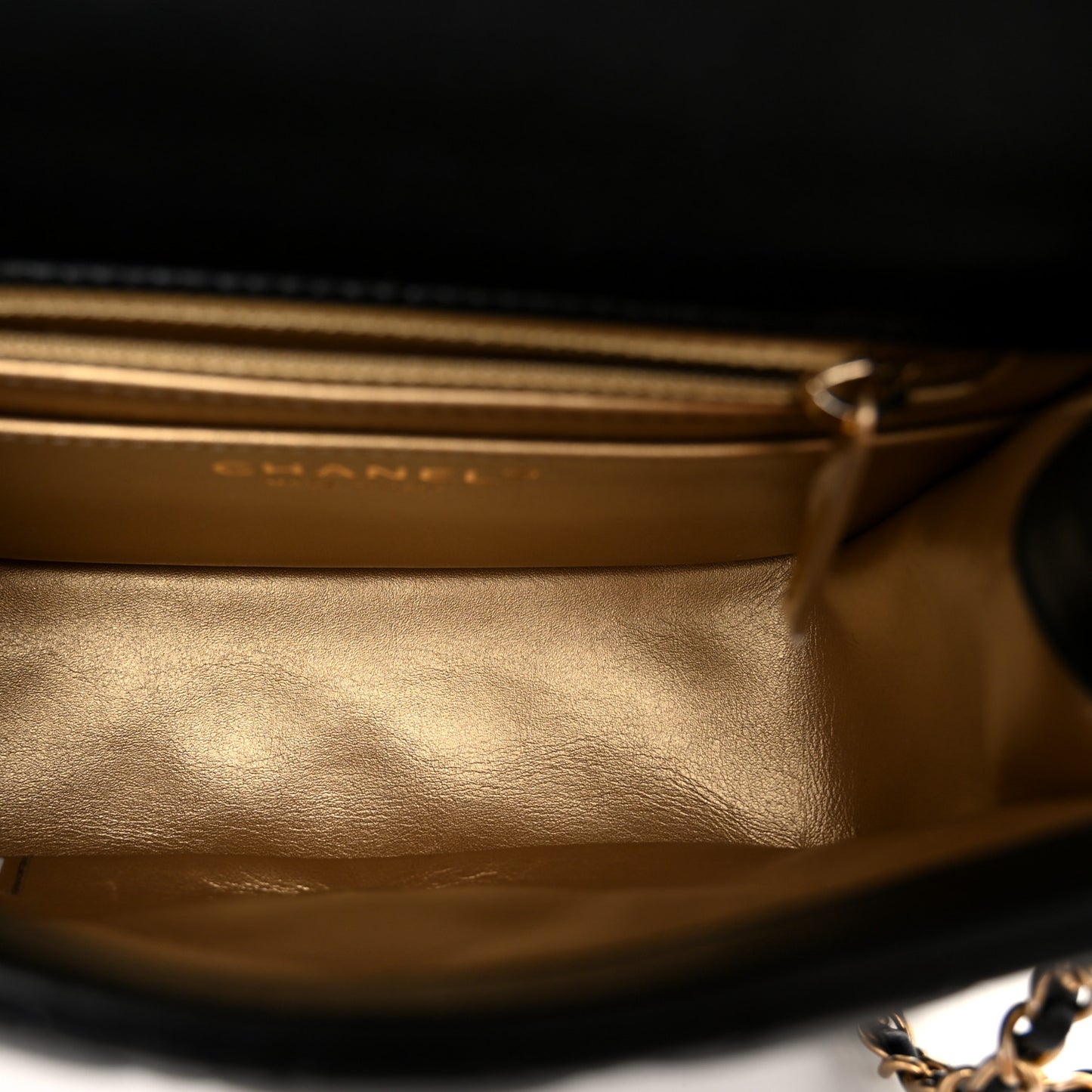 Lambskin Quilted Mini Pearl Crush Flap Black