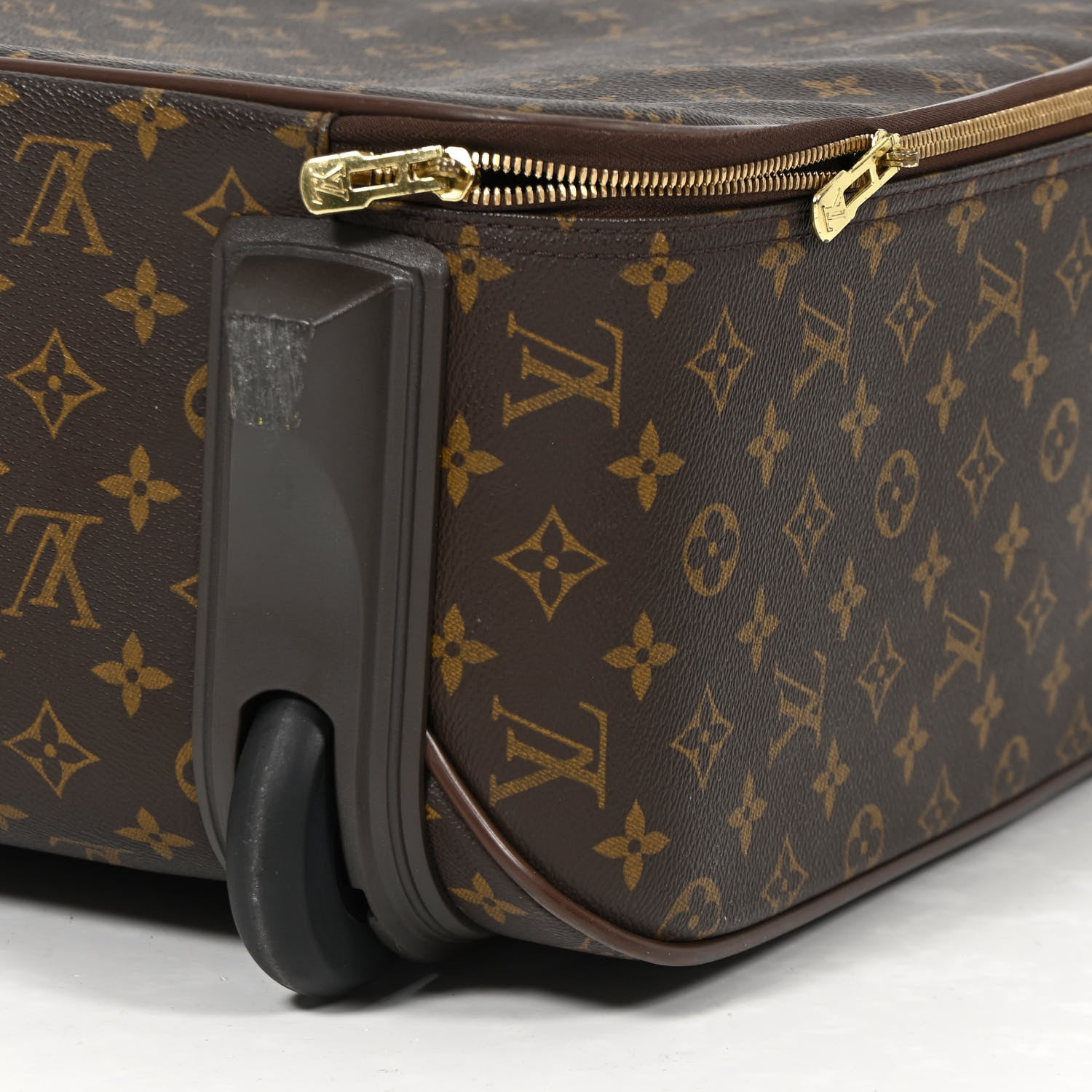 Louis Vuitton Monogram Pegase 45 7 of 13
