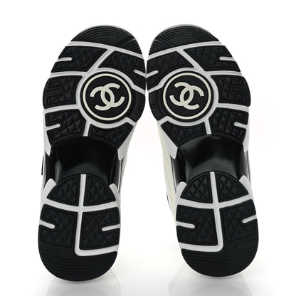 Chanel Mesh Suede Calfskin Grained Calfskin Womens CC Sneakers 35 White Black 5 of 9