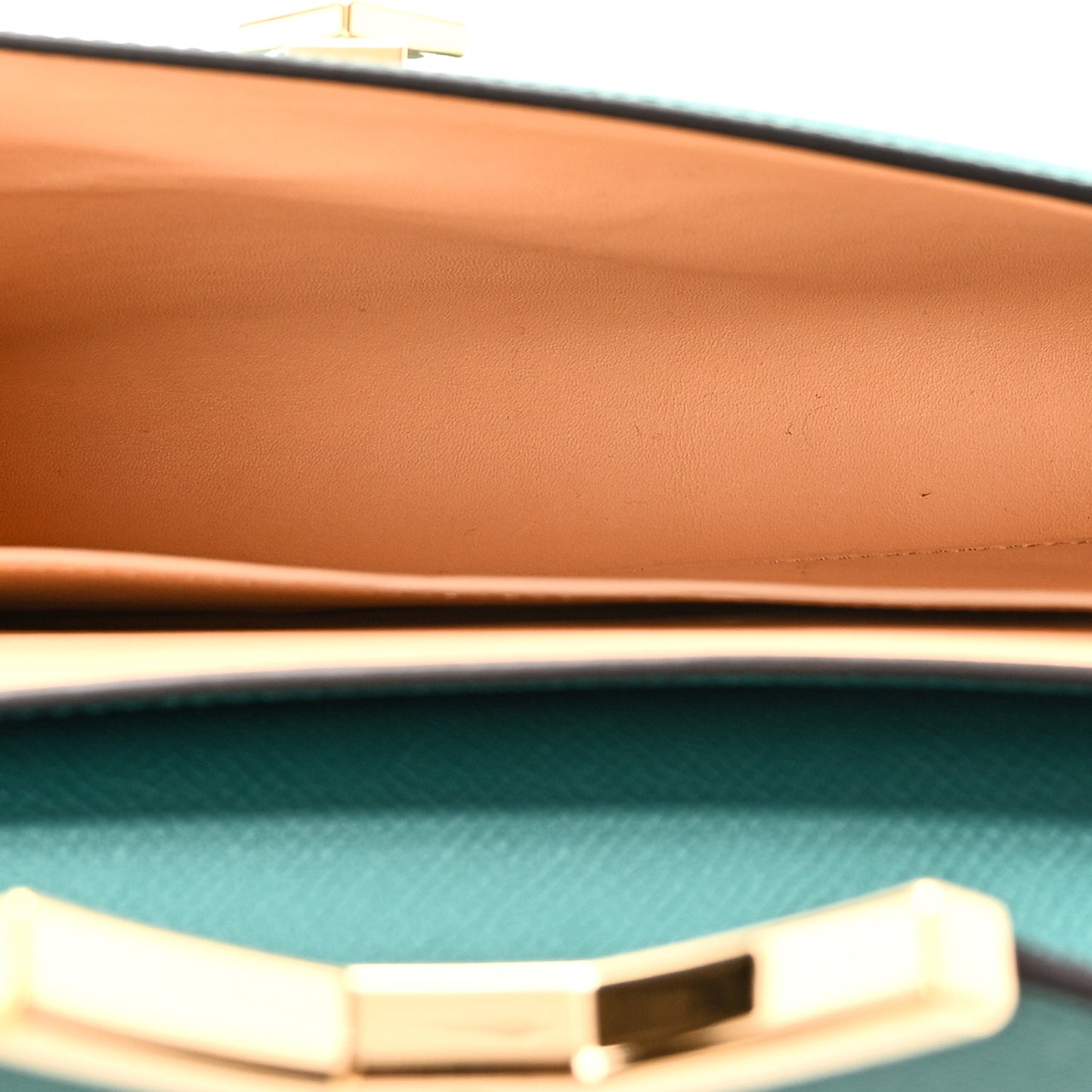 Carat Calfskin Gabrielle Clutch Emerald
