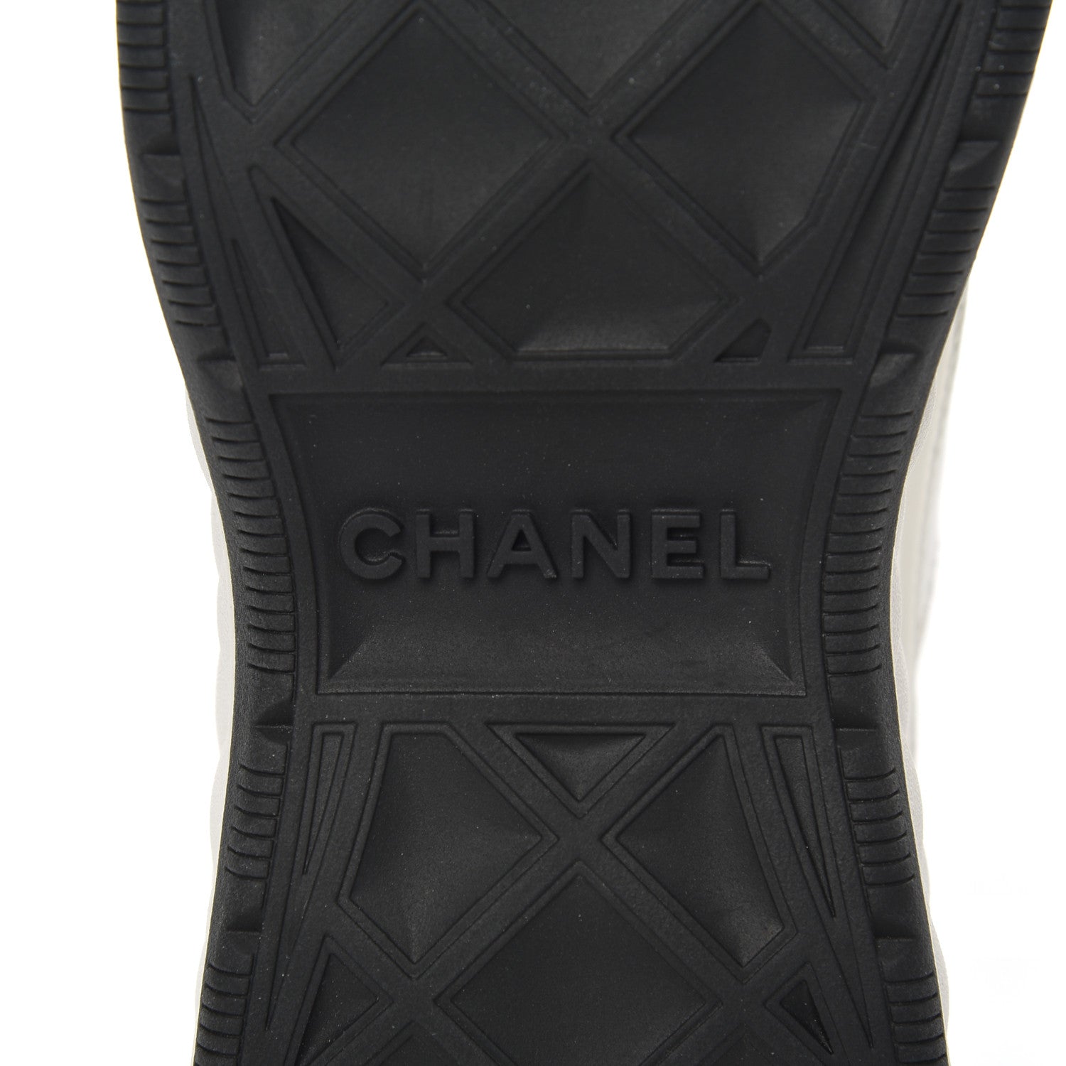 Chanel Velvet Calfskin Mixed Fibers CC Sneakers 35.5 Ivory Black 7 of 14