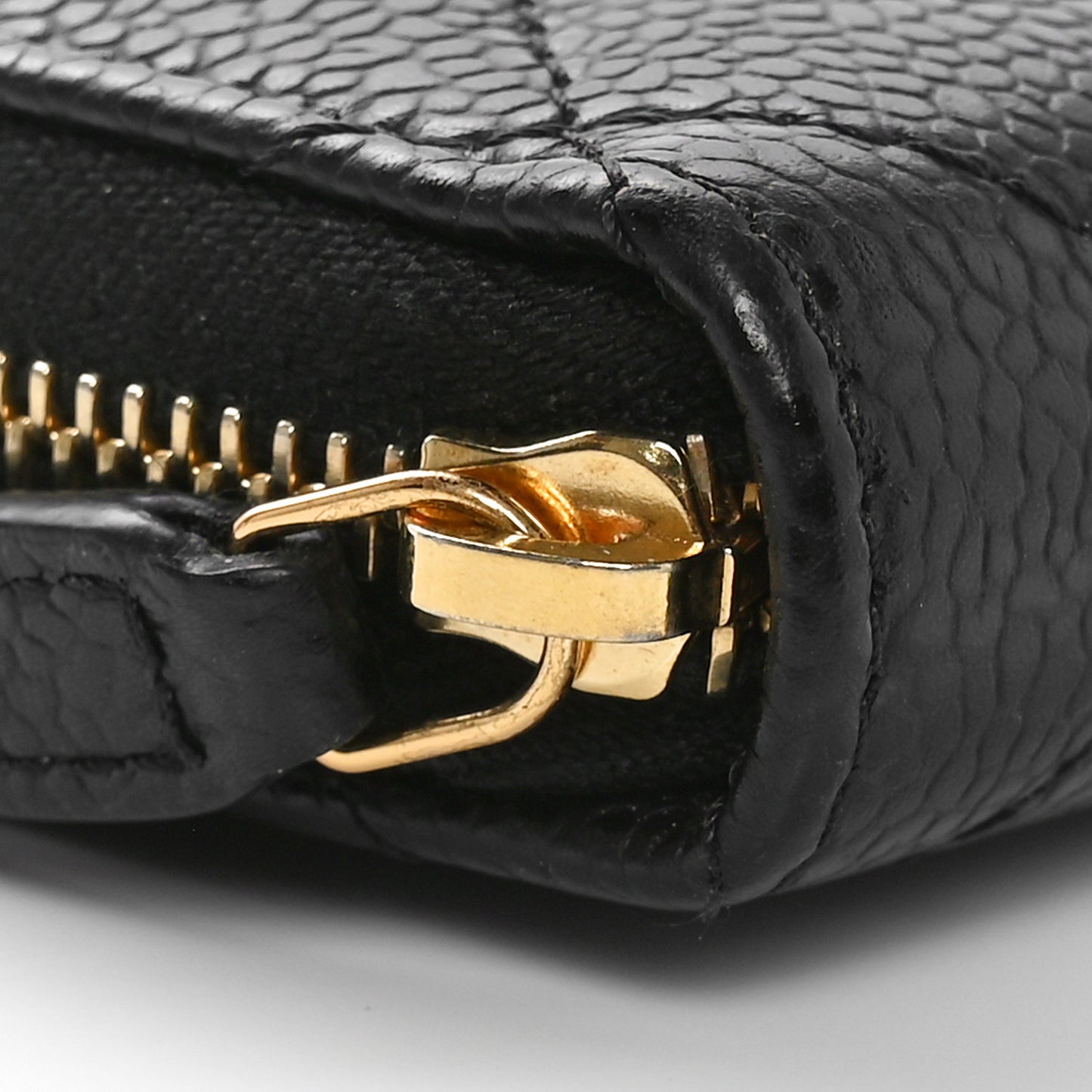 Caviar Quilted Zip Coin Purse Black