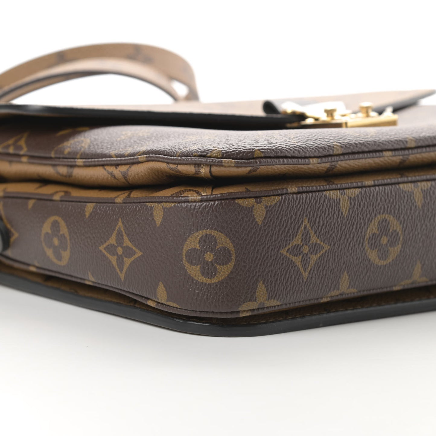 Reverse Monogram Pochette Metis