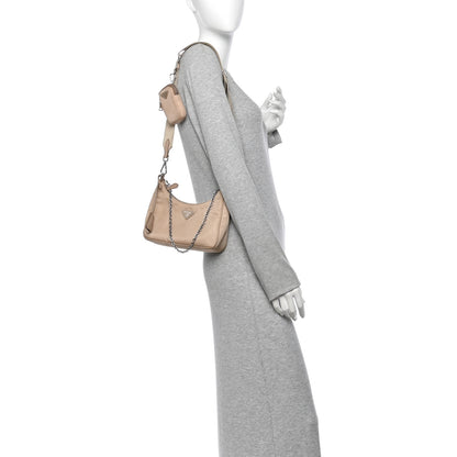Prada Nylon Re-Edition 2005 Shoulder Bag Cammeo 2 of 11