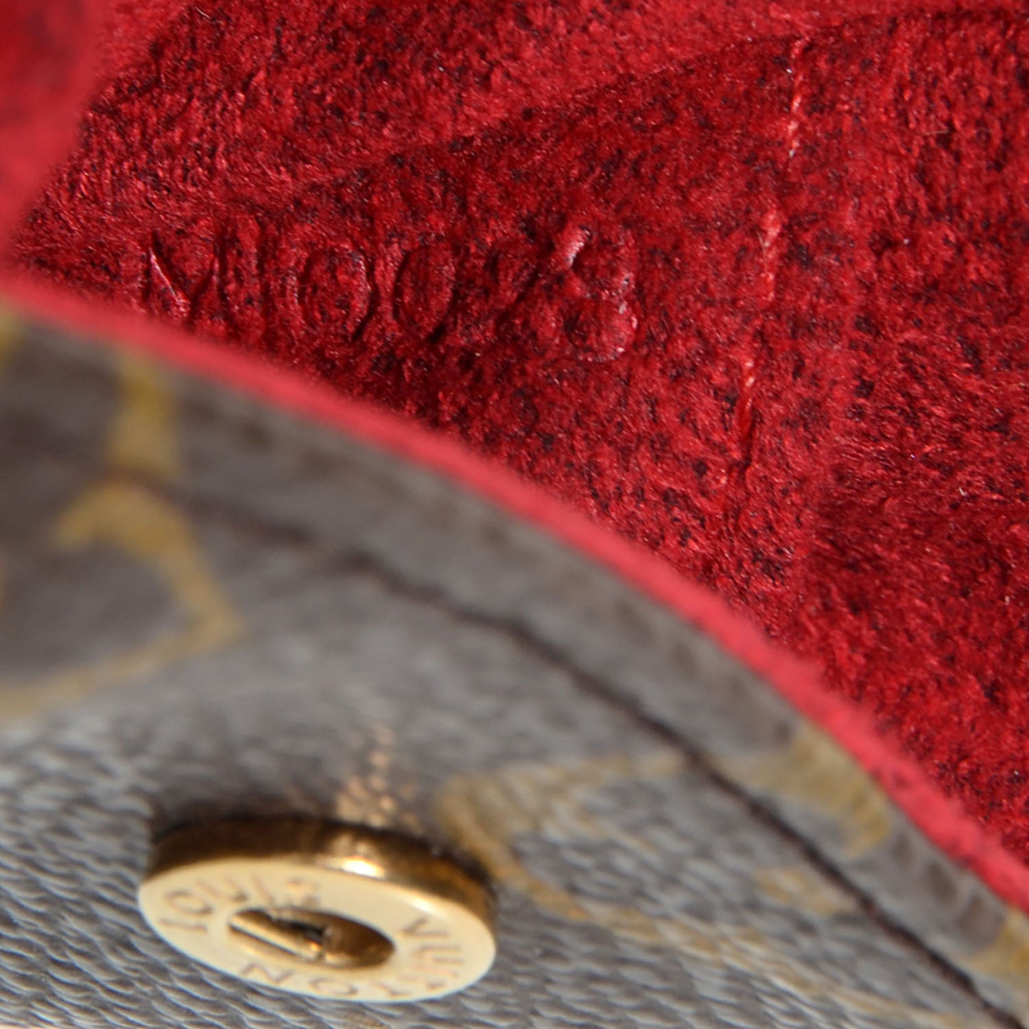 Louis Vuitton Monogram Partition Clutch 7 of 7