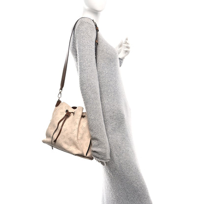 Louis Vuitton Mahina Muria Creme 2 of 9
