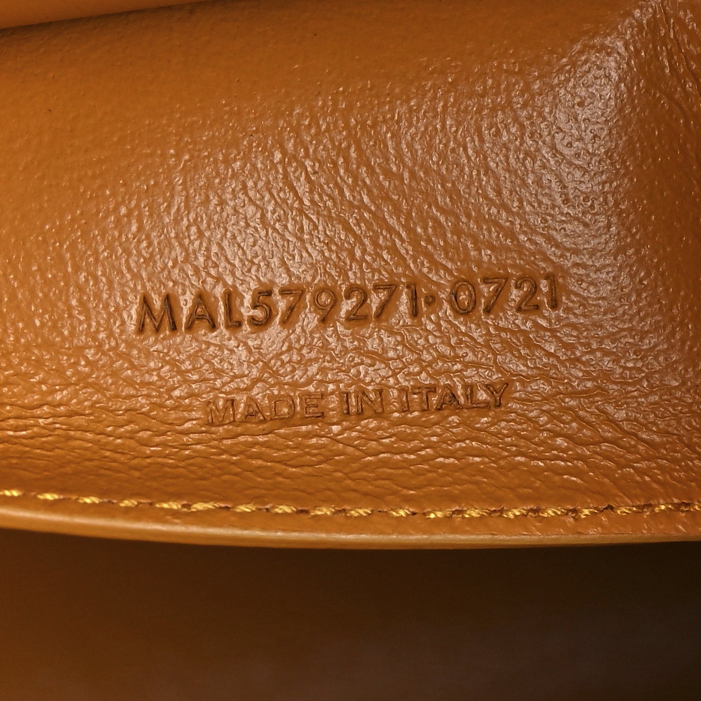 Smooth Calfskin Manhattan Baguette Cheddar