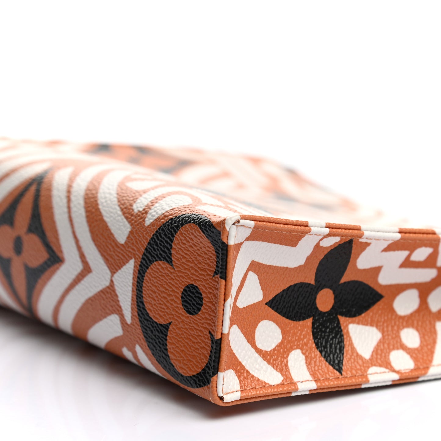 Monogram Giant Crafty Pochette Toiletry 26 Creme Caramel