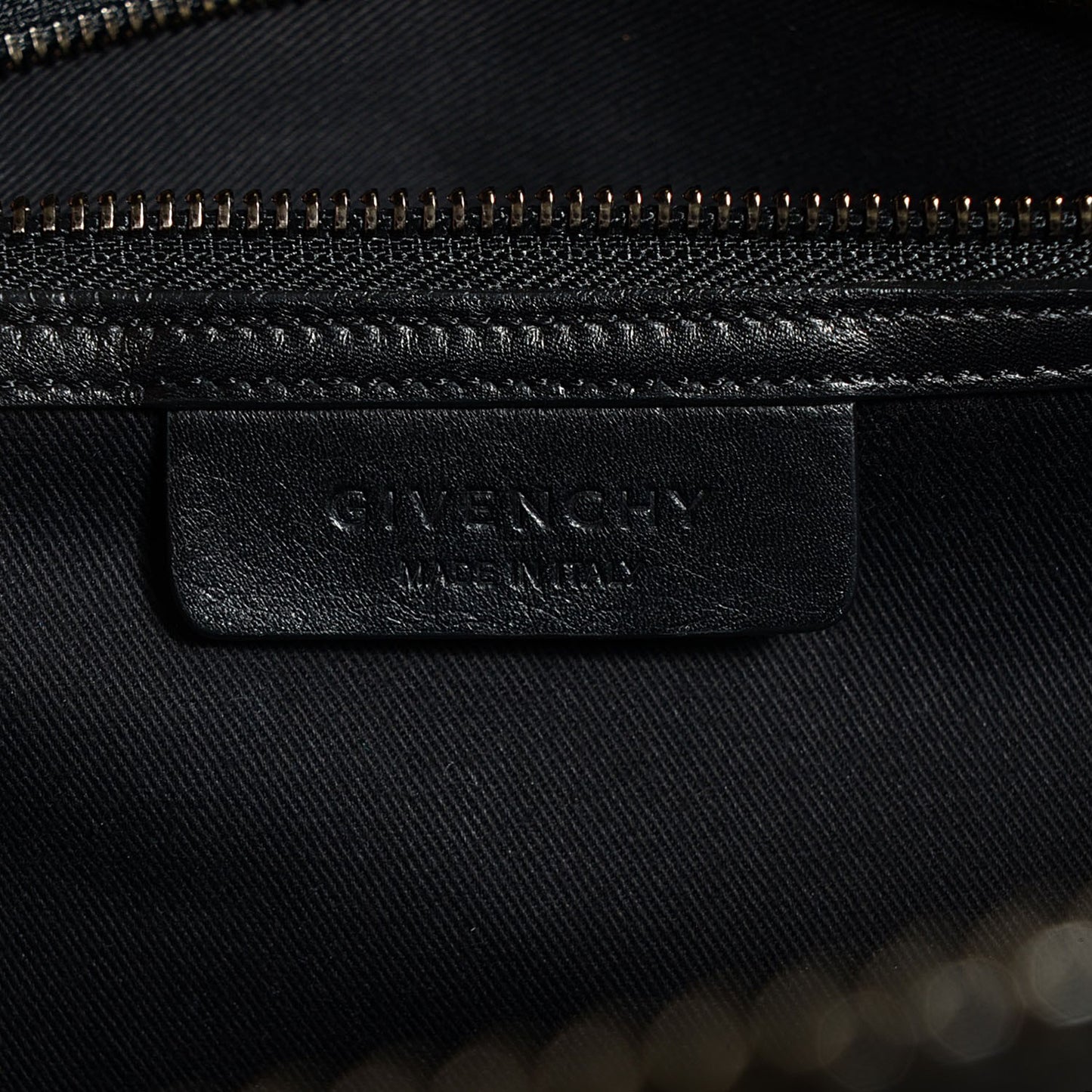Sugar Goatskin Large Antigona Black