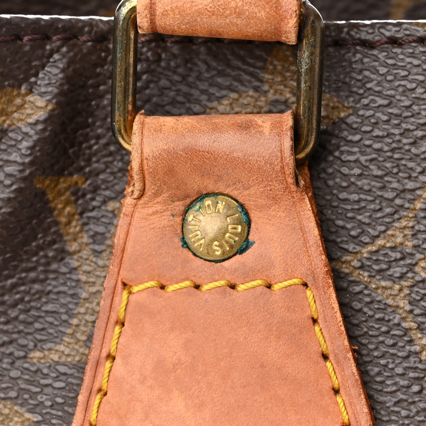 Monogram Sac Plat