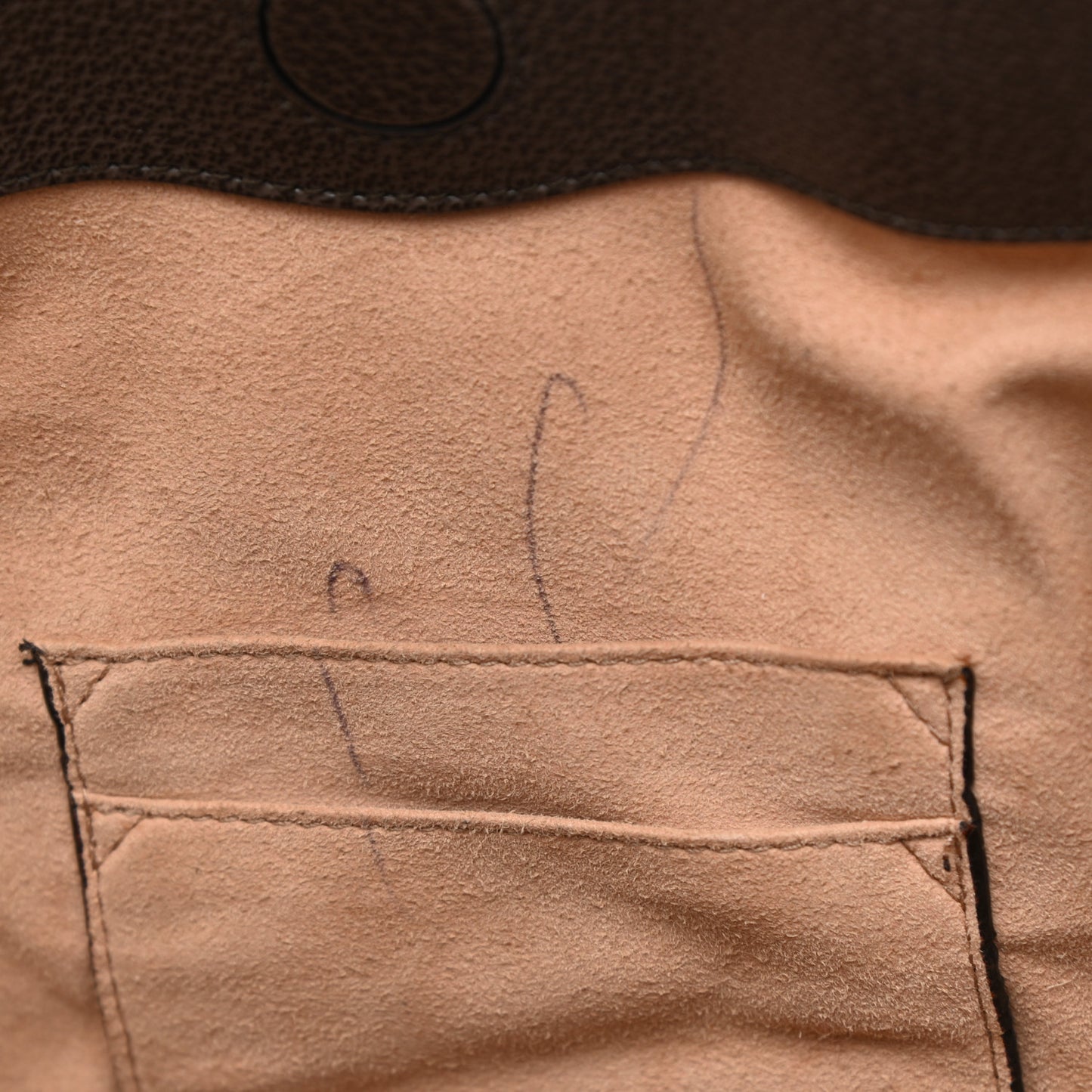 Soft GG Supreme Monogram Bengal Medium Crossbody Tote Beige Pink