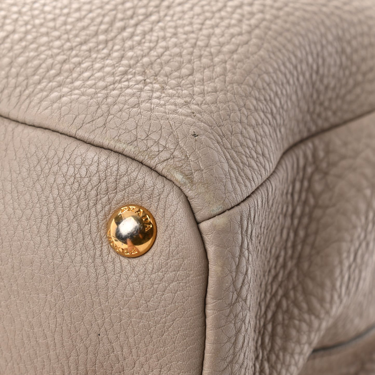 Vitello Daino Pocket Tote Argilla