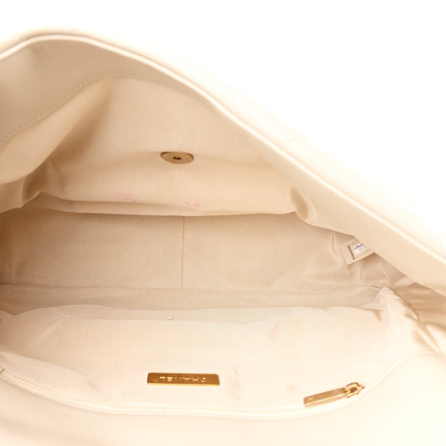 Lambskin Quilted Maxi Chanel 19 Flap Light Beige