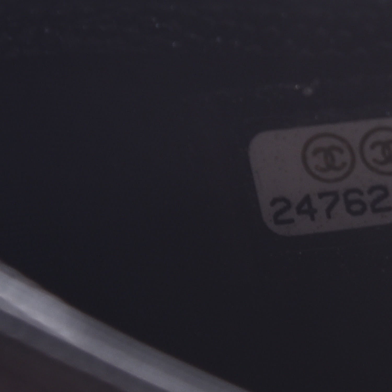 Chanel Iridescent Caviar Quilted Card Holder Black 8 of 9