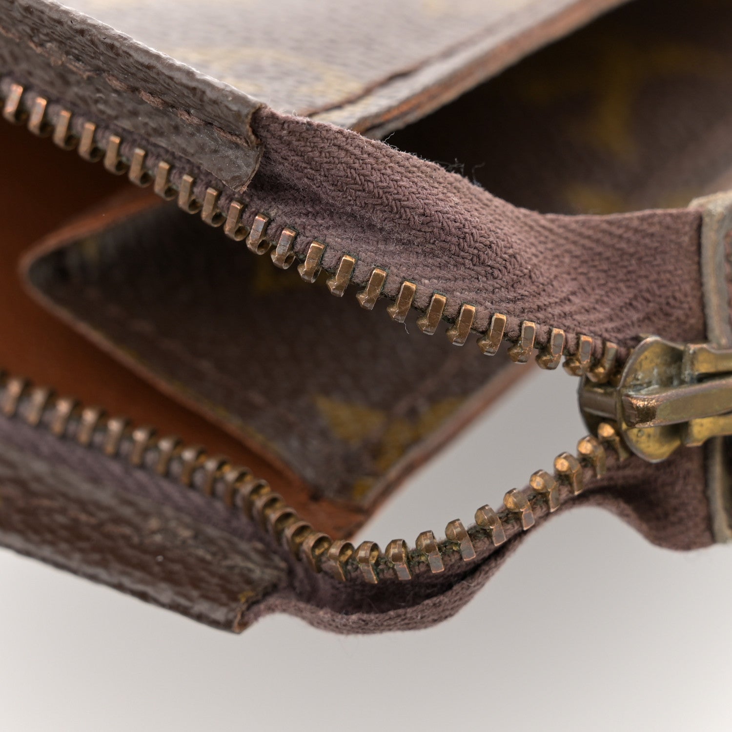 Louis Vuitton Monogram Toiletry Pouch 26 9 of 9