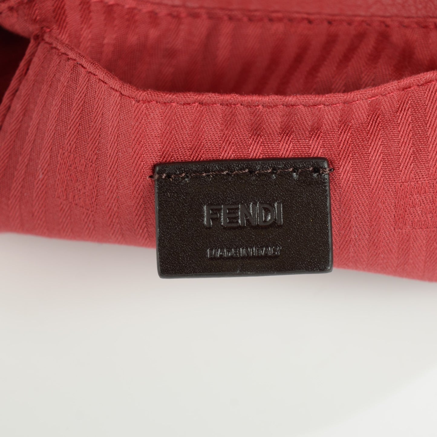 Vitello Dolce Fendista Pouchette Crossbody Mattone Plaster