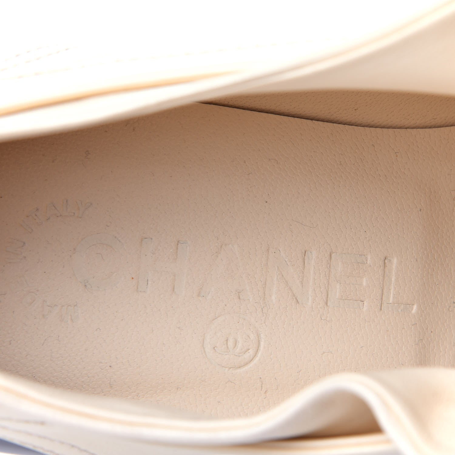 Chanel Lambskin Patent Cap Toe CC Sneakers 35.5 White Black 7 of 12