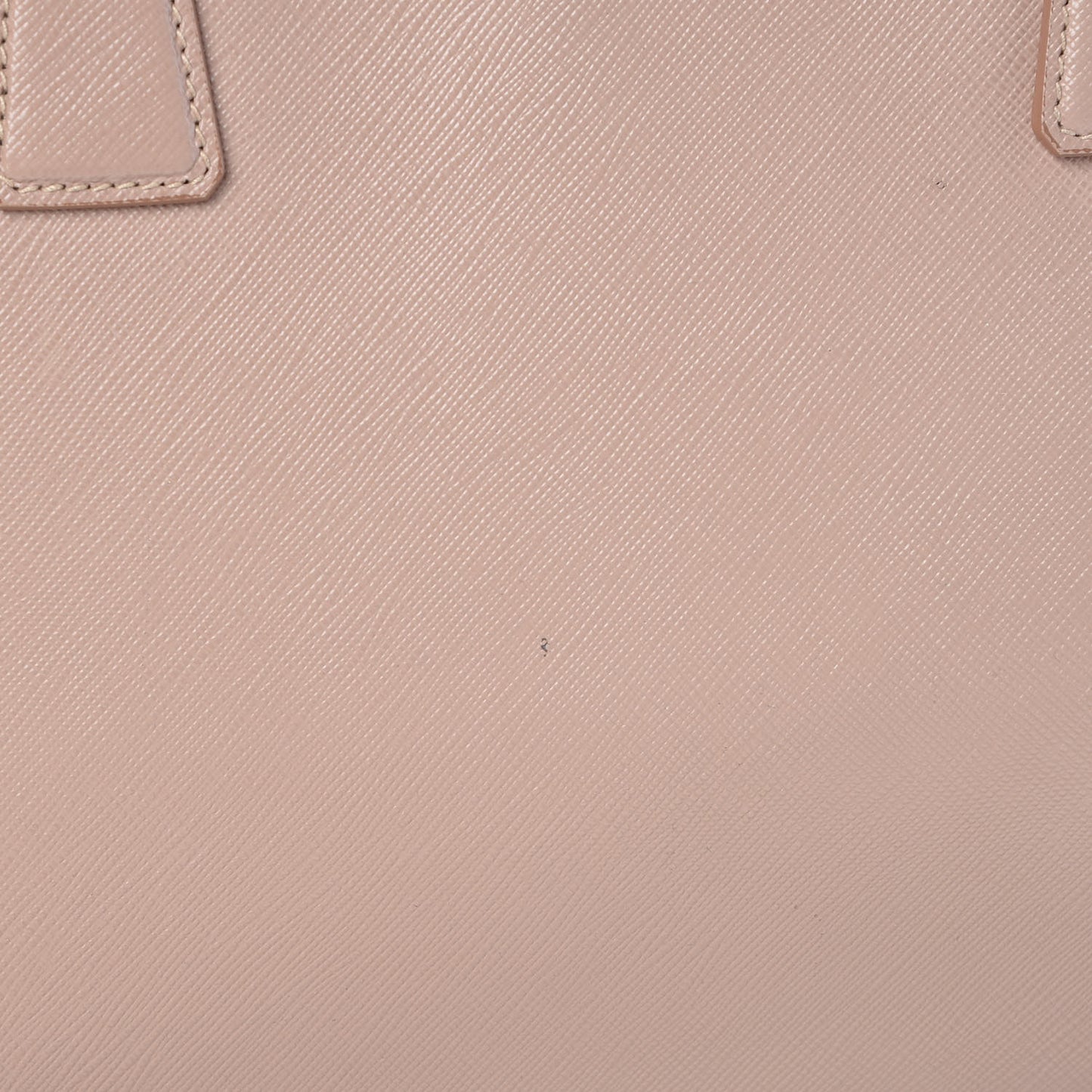 Saffiano Lux Medium Tote Cammeo