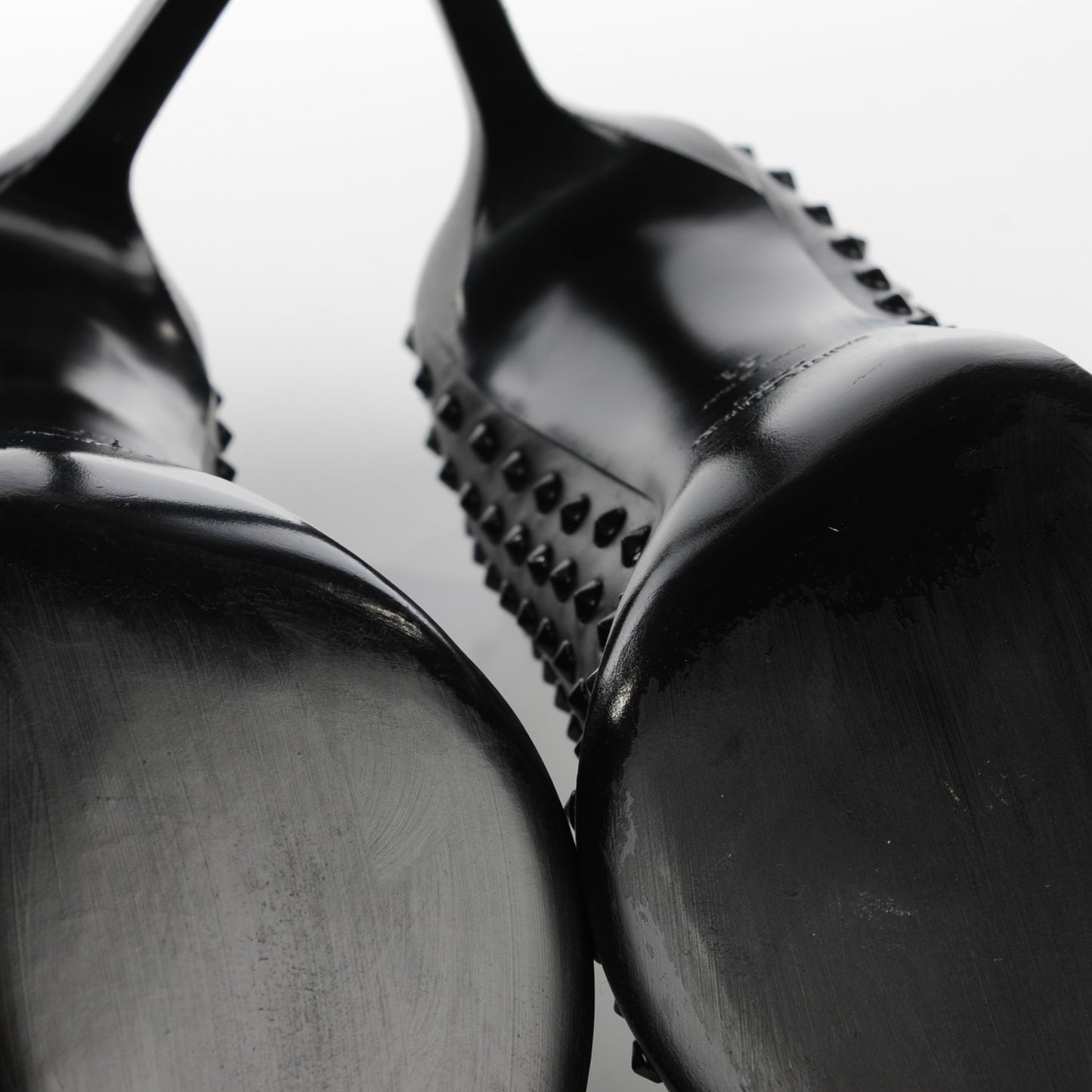 Calfskin Paris Spiked 105 Pumps 41 Black