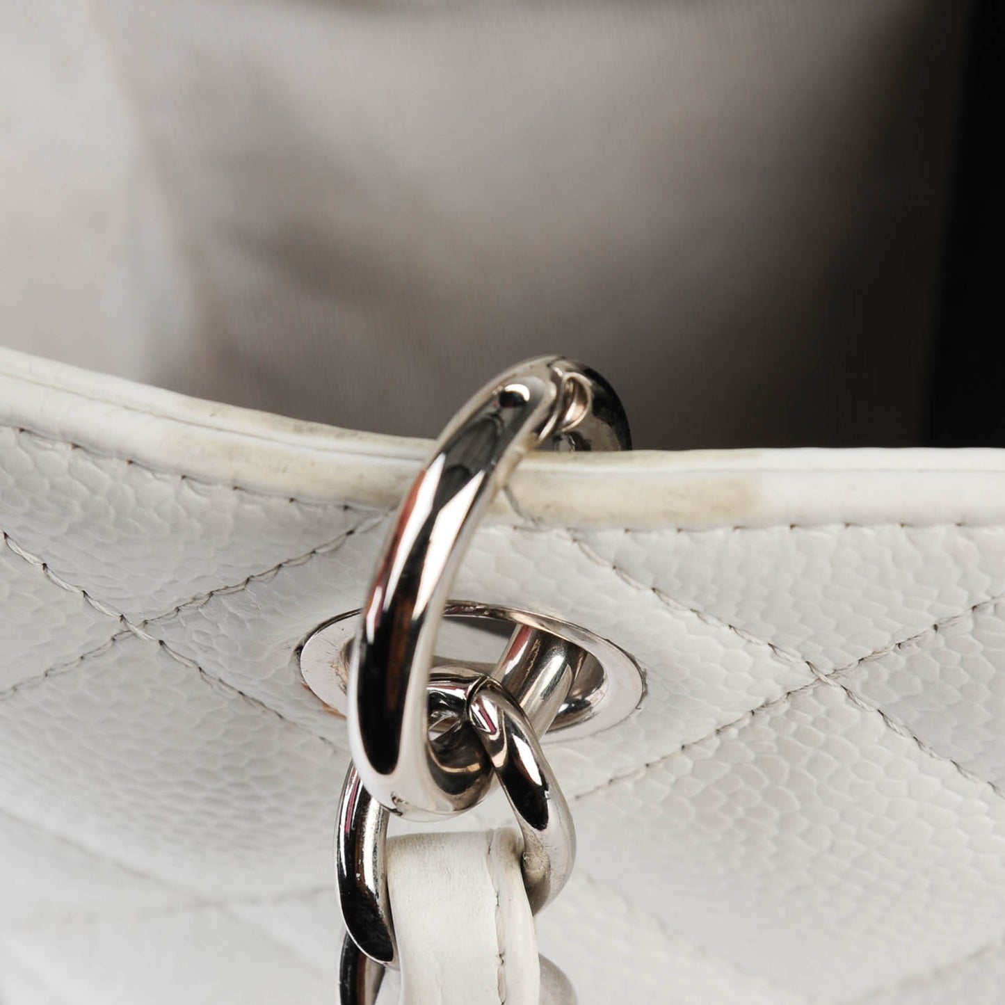Caviar Quilted Petit Shopping Tote PST White
