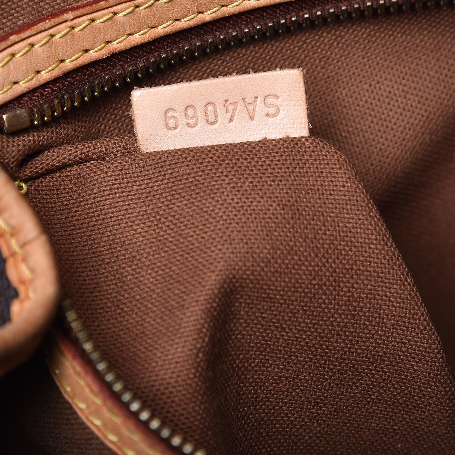 Louis Vuitton Monogram Batignolles Horizontal 7 of 18