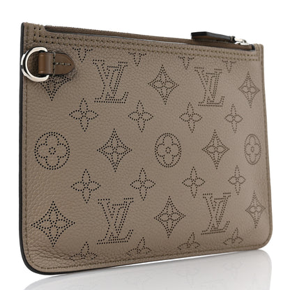 Louis Vuitton Mahina Girolata Zipped Pocket Galet 3 of 7
