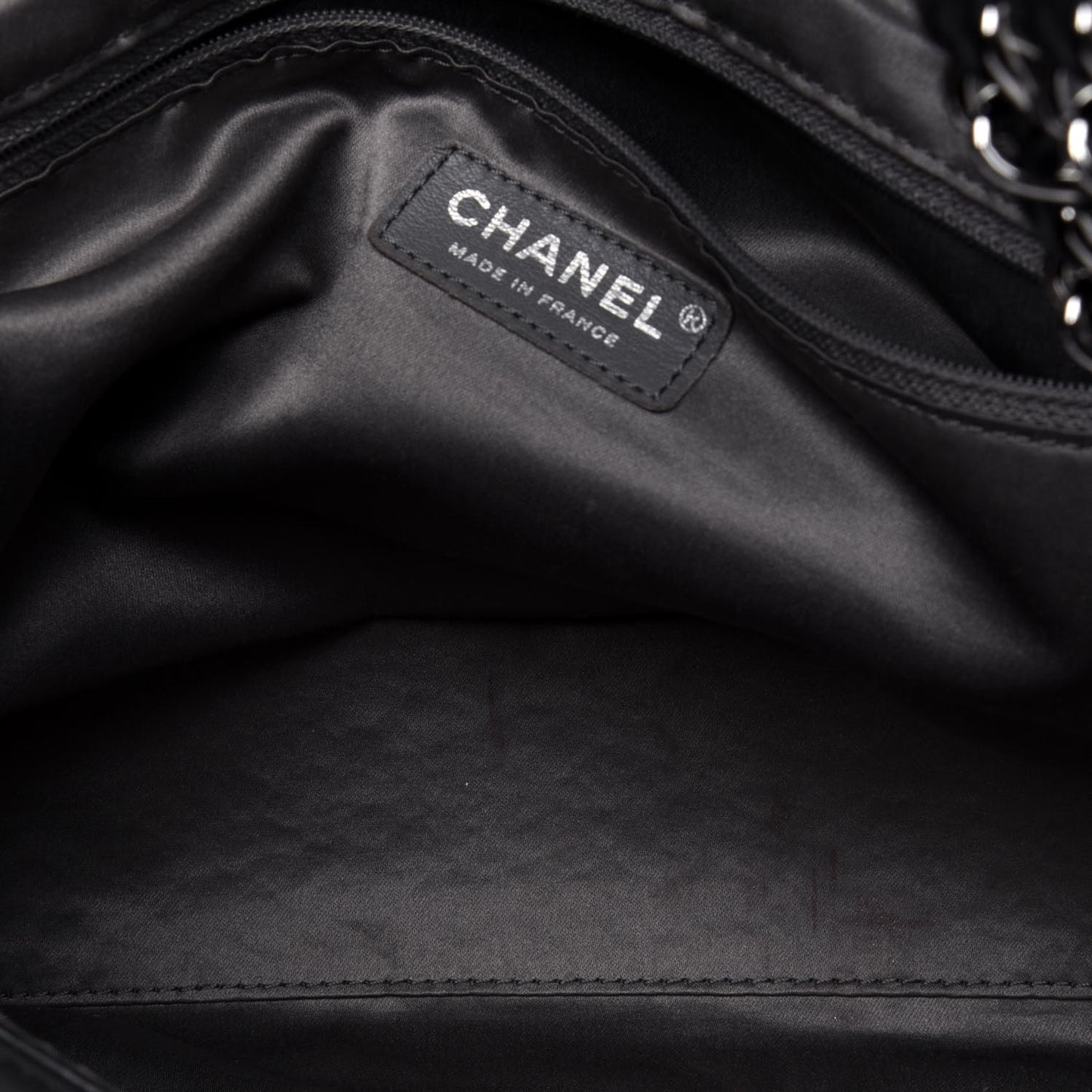Calfskin Large Rock and Chain Flap Black